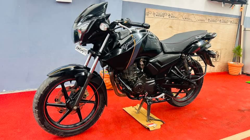 Tvs Apache RTR160 