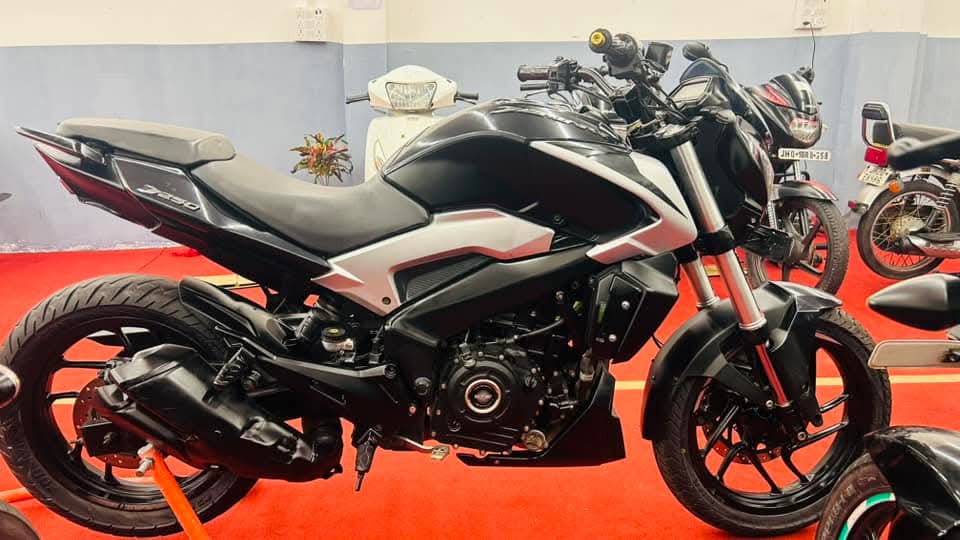 Dominar 250