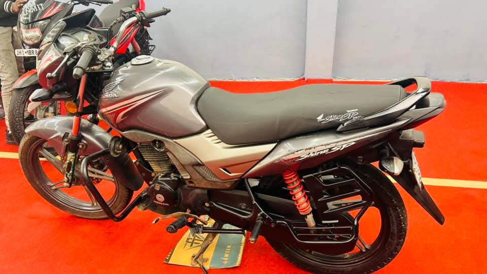 Honda SHINE CB