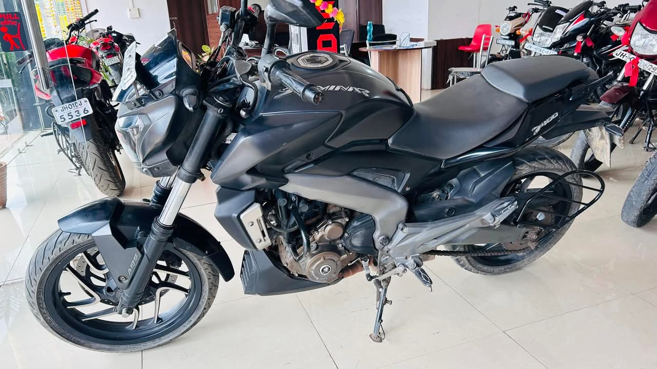 Dominar 400