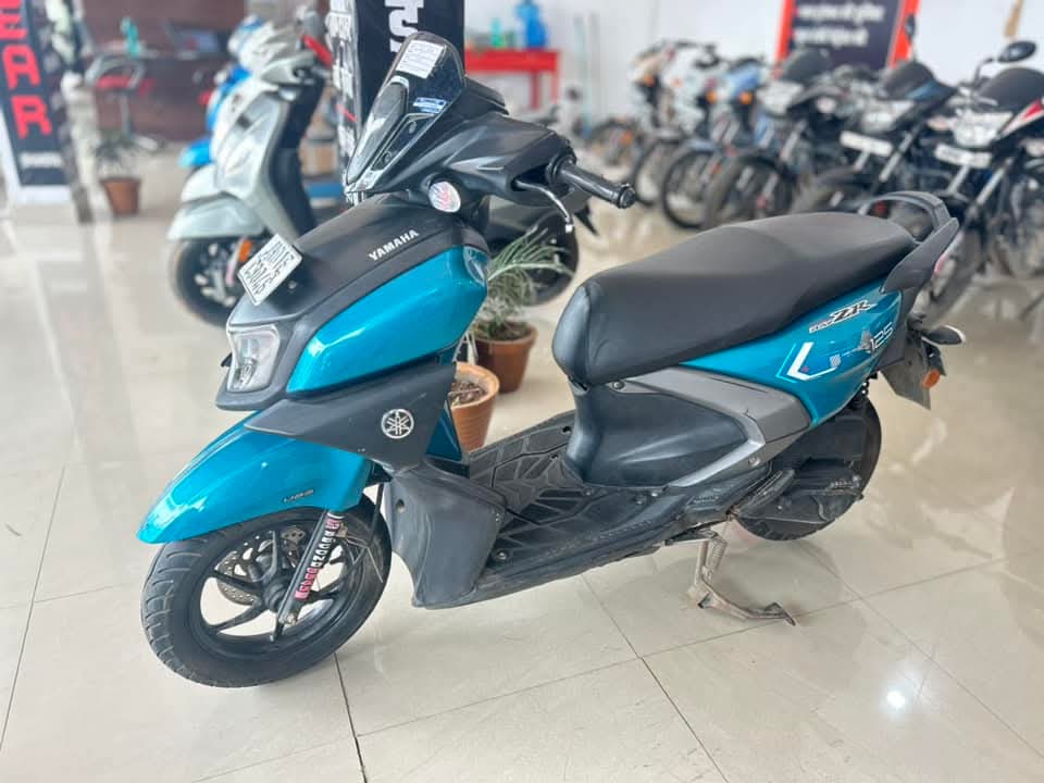 Yamaha zr 125