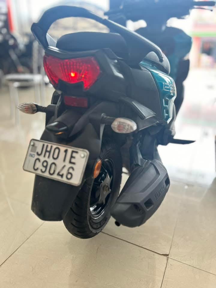 Yamaha zr 125