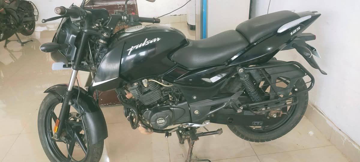 Pulsar 125
