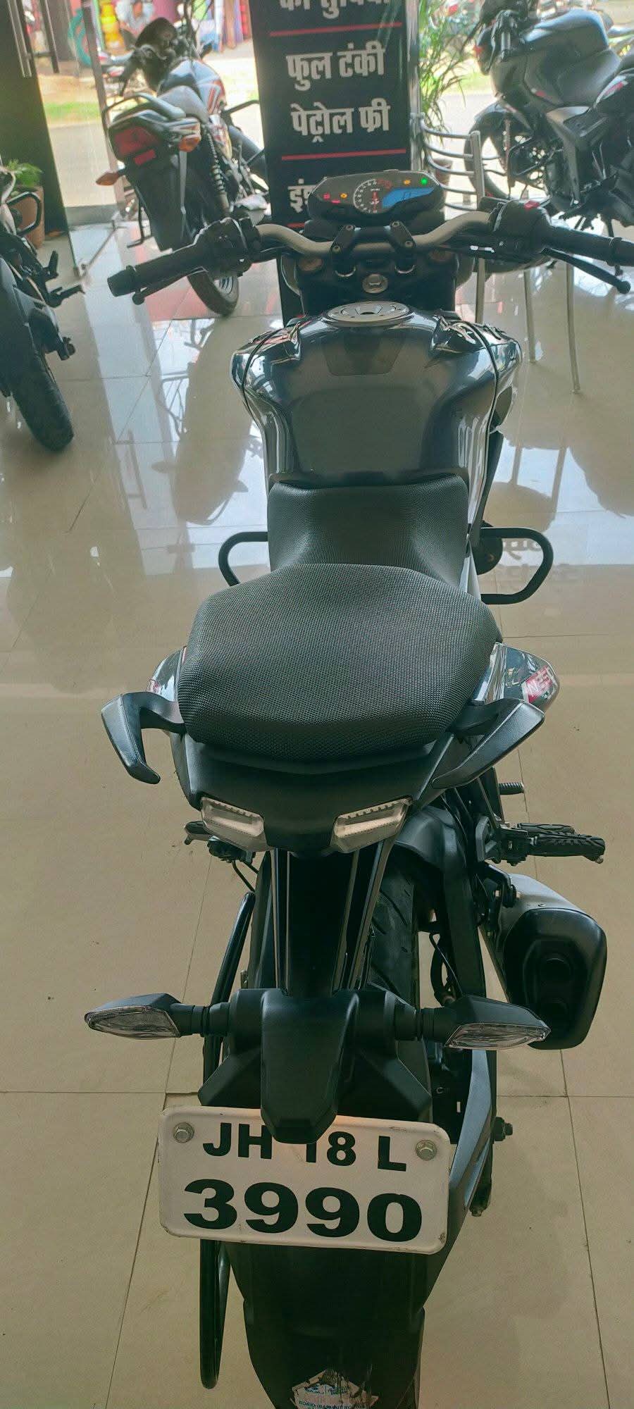 Pulsar N 250