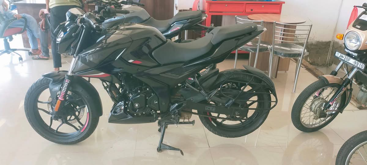 Pulsar N 160