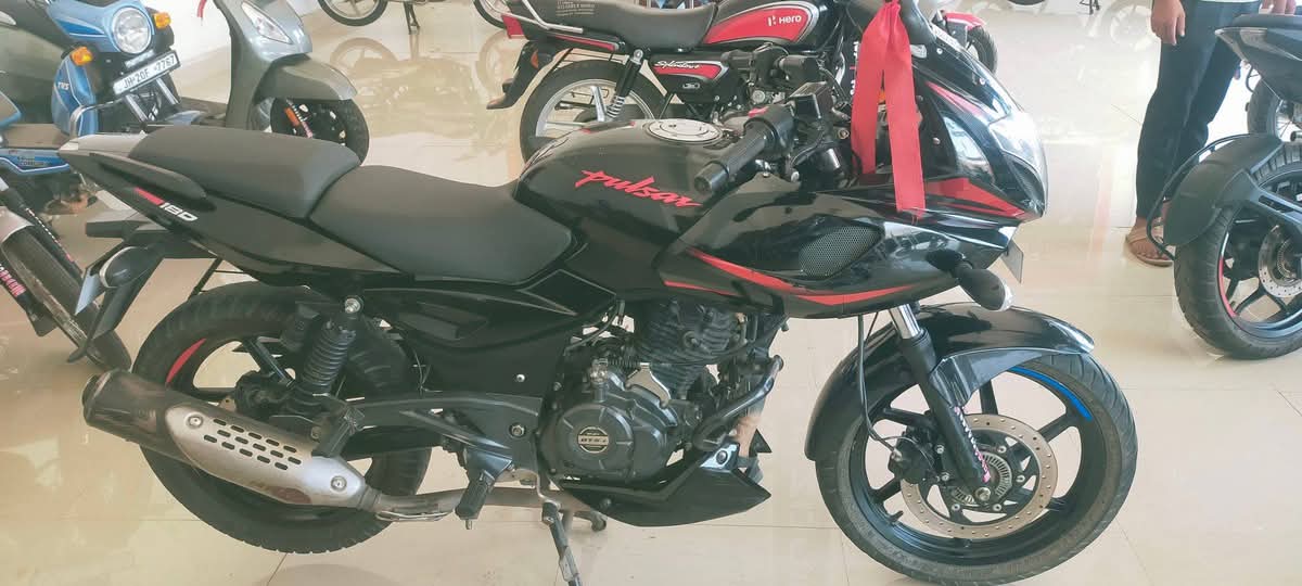 Pulsar 180 