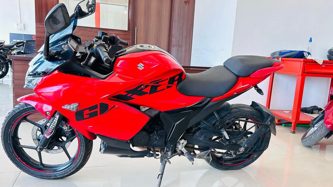 Suzuki Gixxer