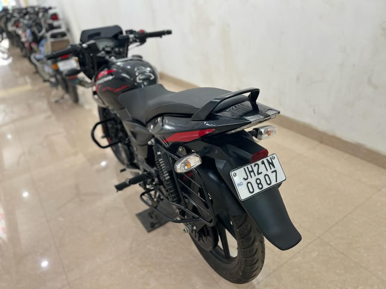 Pulsar 125