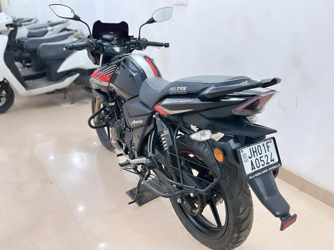 Tvs Apache RTR160 