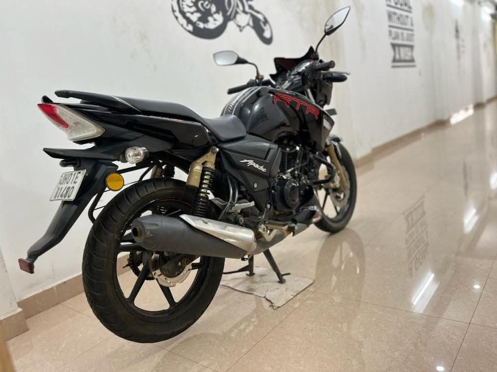 Tvs Apache RTR160 