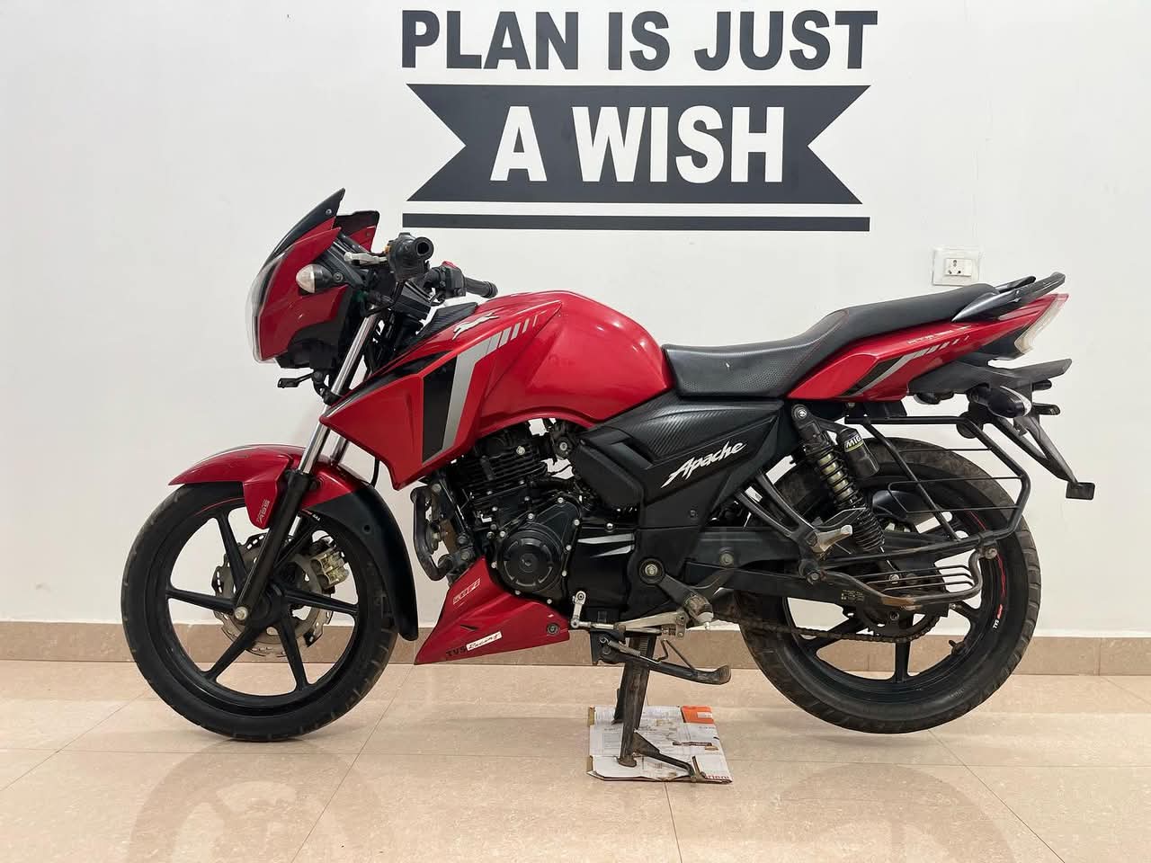 Tvs Apache RTR160 