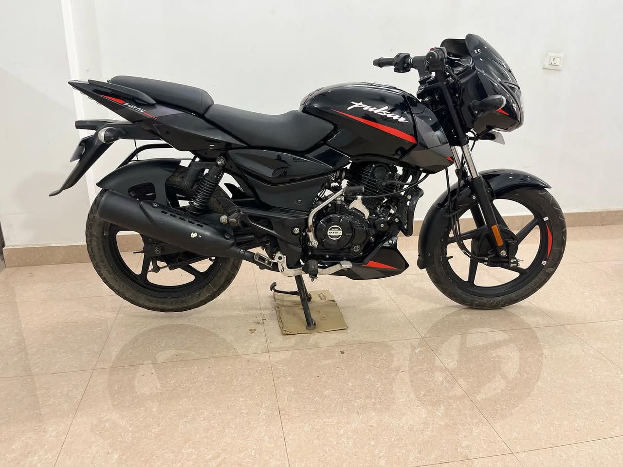 Pulsar 125