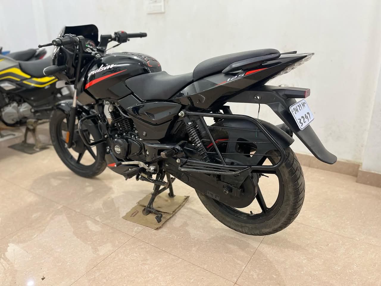 Pulsar 125